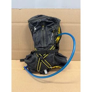 CamelBak Octane XCT Outdoor Hydration Backpack 216cu in Yellow‎ Black DI06MV